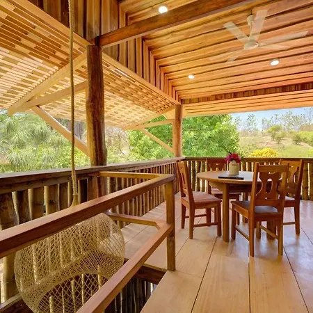 Samara Tarantela Houses, Casa Bambu