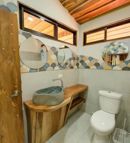 Tarantela Houses, Casa Bambú Sámara