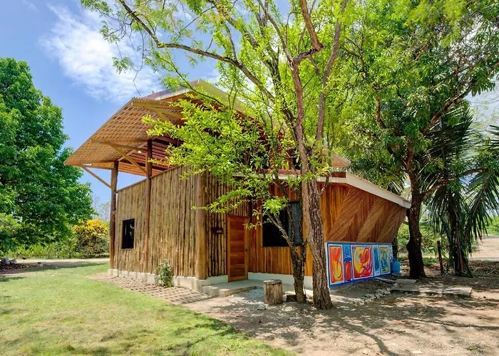 Apartamento Tarantela Houses, Casa Bambú *